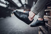 Мужская обувь черного цвета Nike Cortez Classic Black. Найк Кортез стильные кроссовки для парней.