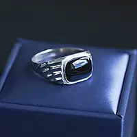Мужское кольцо из серебра 925 пробы с черным ониксом