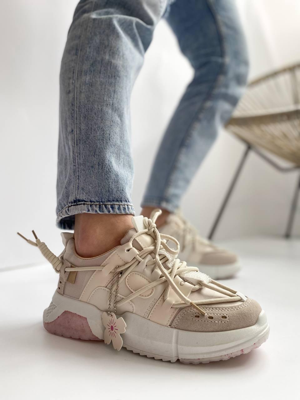 Кросівки жіночі шкіряні бежеві кроси демісезонні високі на весну спортивні повсякденні, фото 1