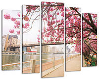 Модульная картина Городская набережная с сакурой Весна Art-345_5 ( 80х118см )