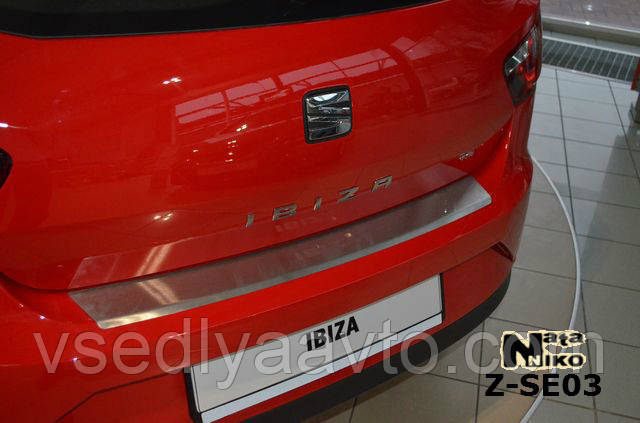 Накладка на бампер з загином для Seat Ibiza IV 3-дверка FL 2012 р.