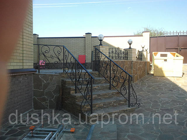 Изготовление лестниц из металла в Харькове - фото 3 - id-p19777388