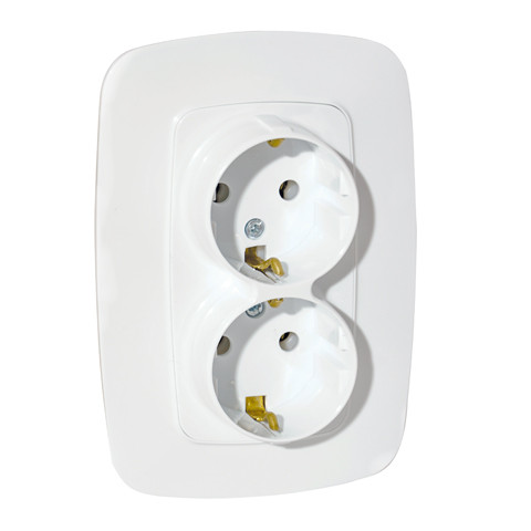 Розетка подвійна з заземленням біла ELA