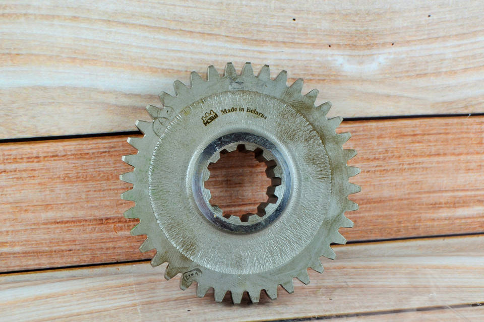 Шестерня ведомая 4-й, 7-й передачи 50-1701216 (Z=40