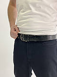 Мужской кожаный ремень классический из натуральной кожи качественный пояс в коробочке для джинс брюк, фото 6