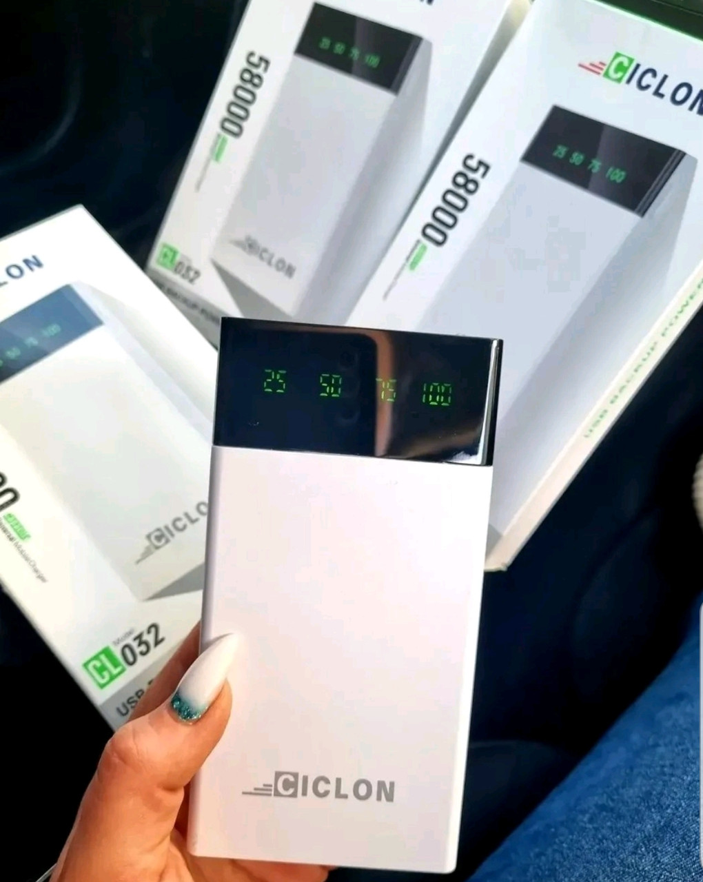 Портативна зарядка з двома USB Power Bank WUW U32 (13500mAh)