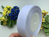 Стрічка репсова 2,5 см, 25 ярд оптом білого кольору рулоном, фото 3