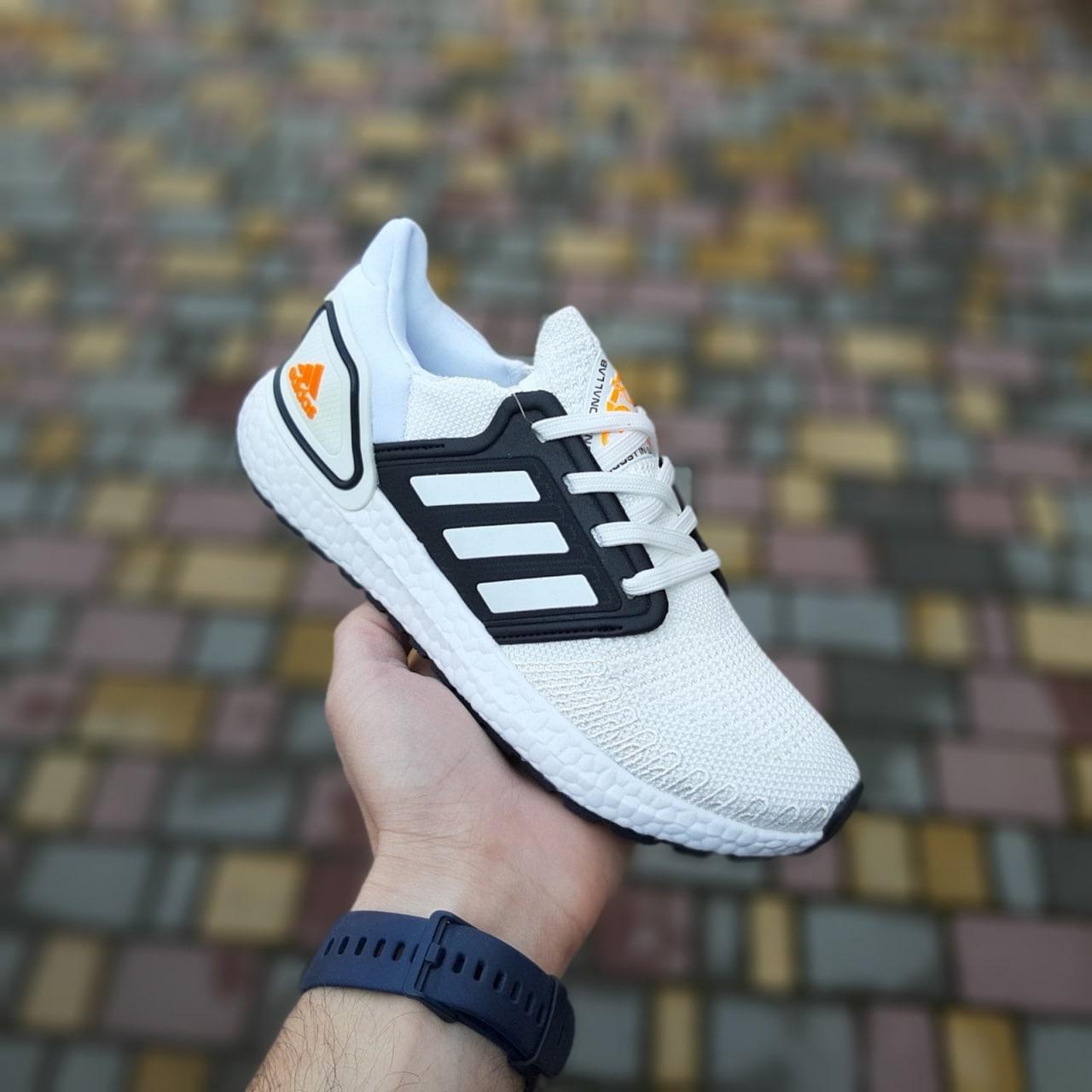 Жіночі кросівки Adidas Ultraboost білі адідас демісезонні повсякденні адідас легкі сітка