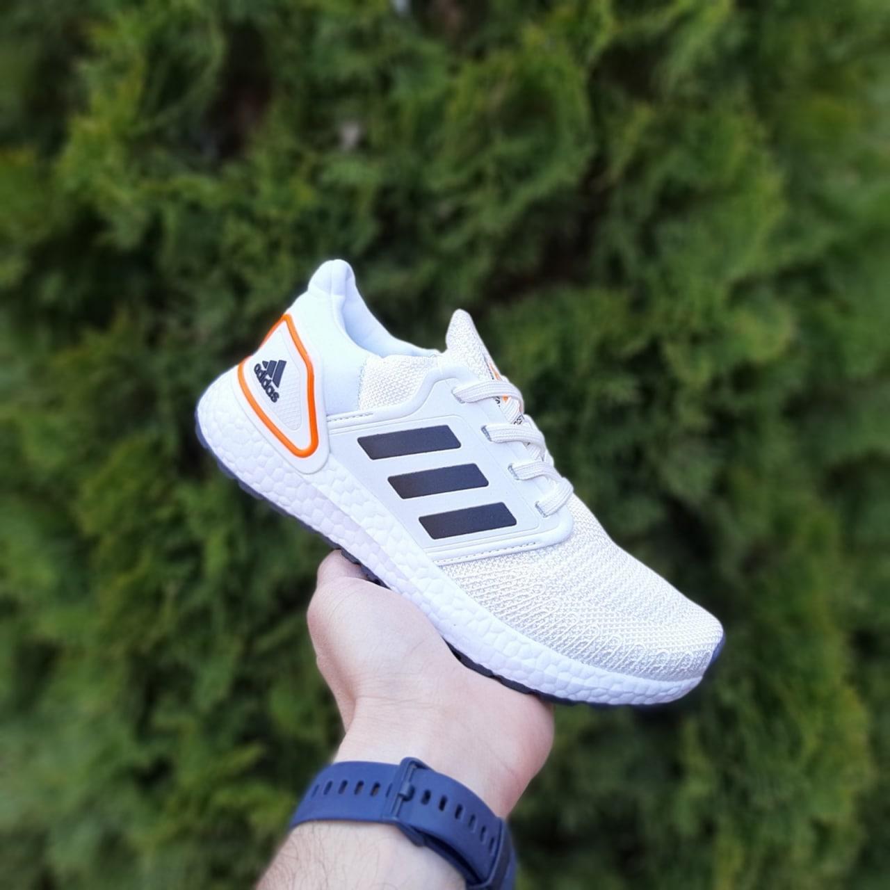Женские кроссовки Adidas Ultraboost белые с черным адидас демисезонные ...