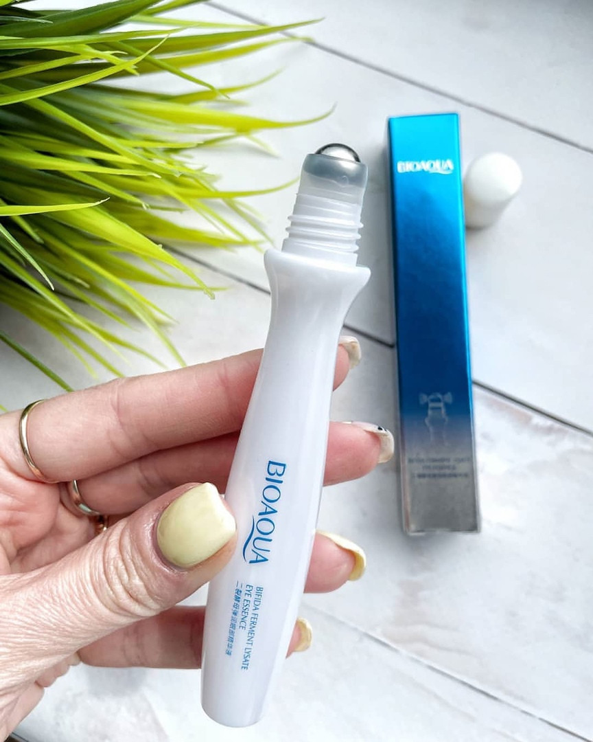 Ролик під очі (рідкі патчі) з лізатом біфідобактерій Bioaqua Bifida Ferment Lysate Eye Essence 15 мл