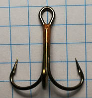 Крючок рыболовный тройной c вогнутым острием Mustad №4