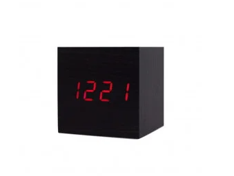 Часы электронные vst-869 -4 красные, температура, дата (работают от батареек и от сети) - фото 1 - id-p1607414606
