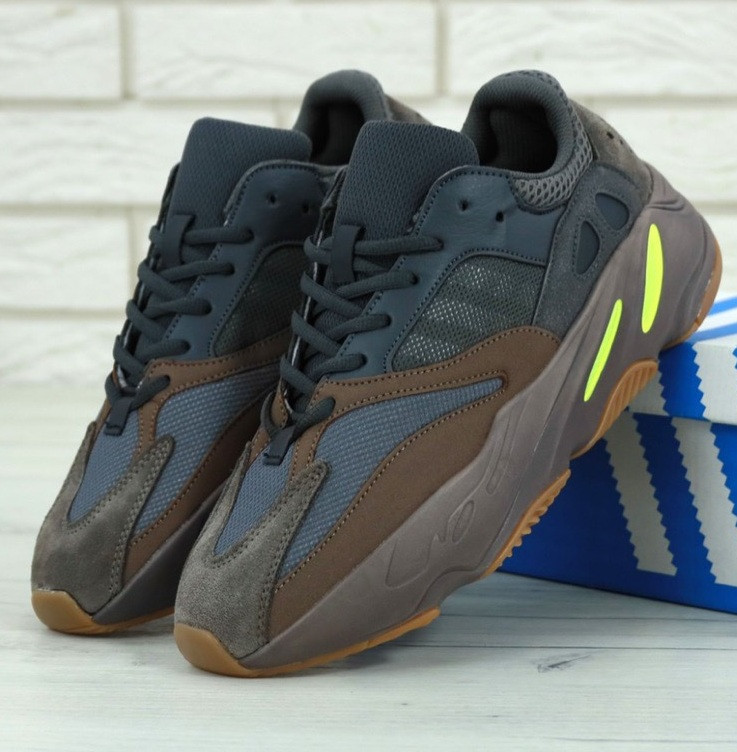 Жіночі кросівки Adidas Yeezy Boost 700 V2 Mauve 36-40р демісезонні осінь весна коричневі. Живе фото