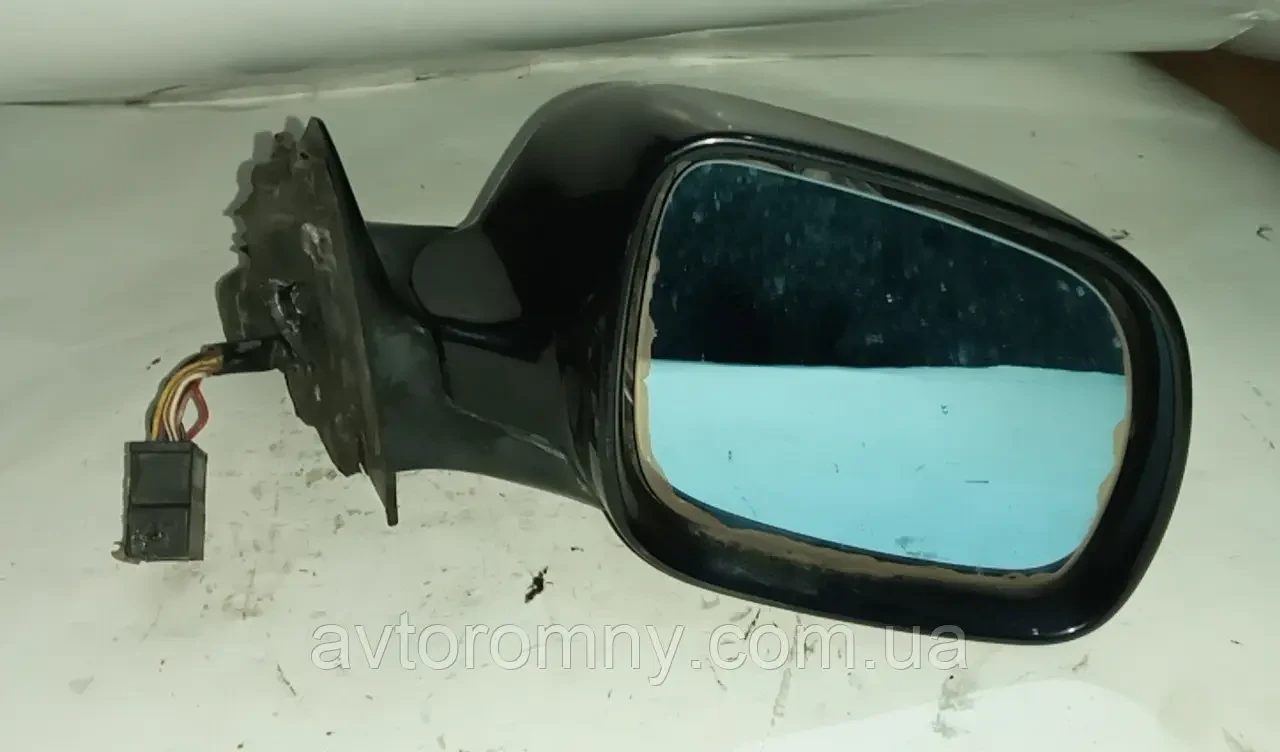 Дзеркало бічне праве Ауді Audi А4 B5