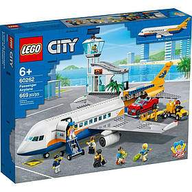 Конструктор LEGO City Пасажирський літак 669 деталей (60262)