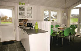 e1095_kitchen_02.jpg