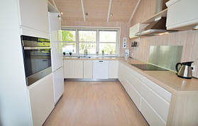 g0236_kitchen_02.jpg