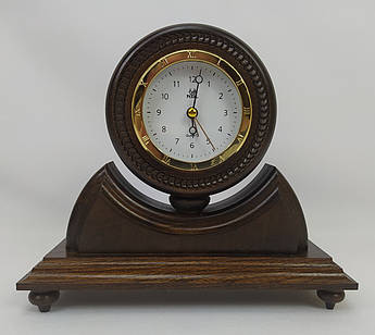 Настільний годинник з дерева | Класичний дизайн з різьбленням | Кварцовий механізм | Подарунок та декор інтер’єру