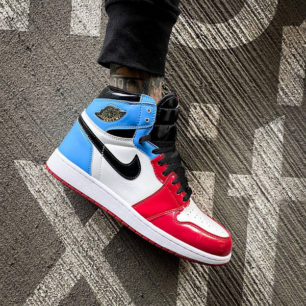 Jordan retro blue 2025 and red