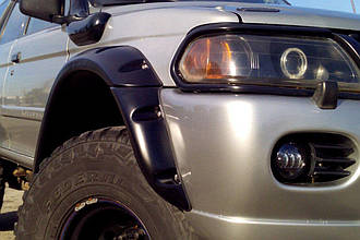 Розширювачі колісних арок Mitsubishi Pajero Sport 1998-2004 г. Мітсубісі Паджеро Спорт