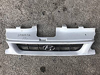 Решетка радиатора передняя для Hyundai Sonata 1991 г.в.