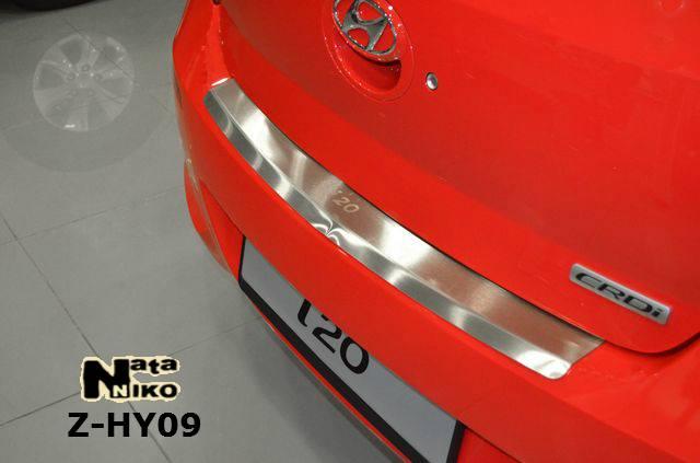 Накладка на бампер Hyundai i20 2010- з загином