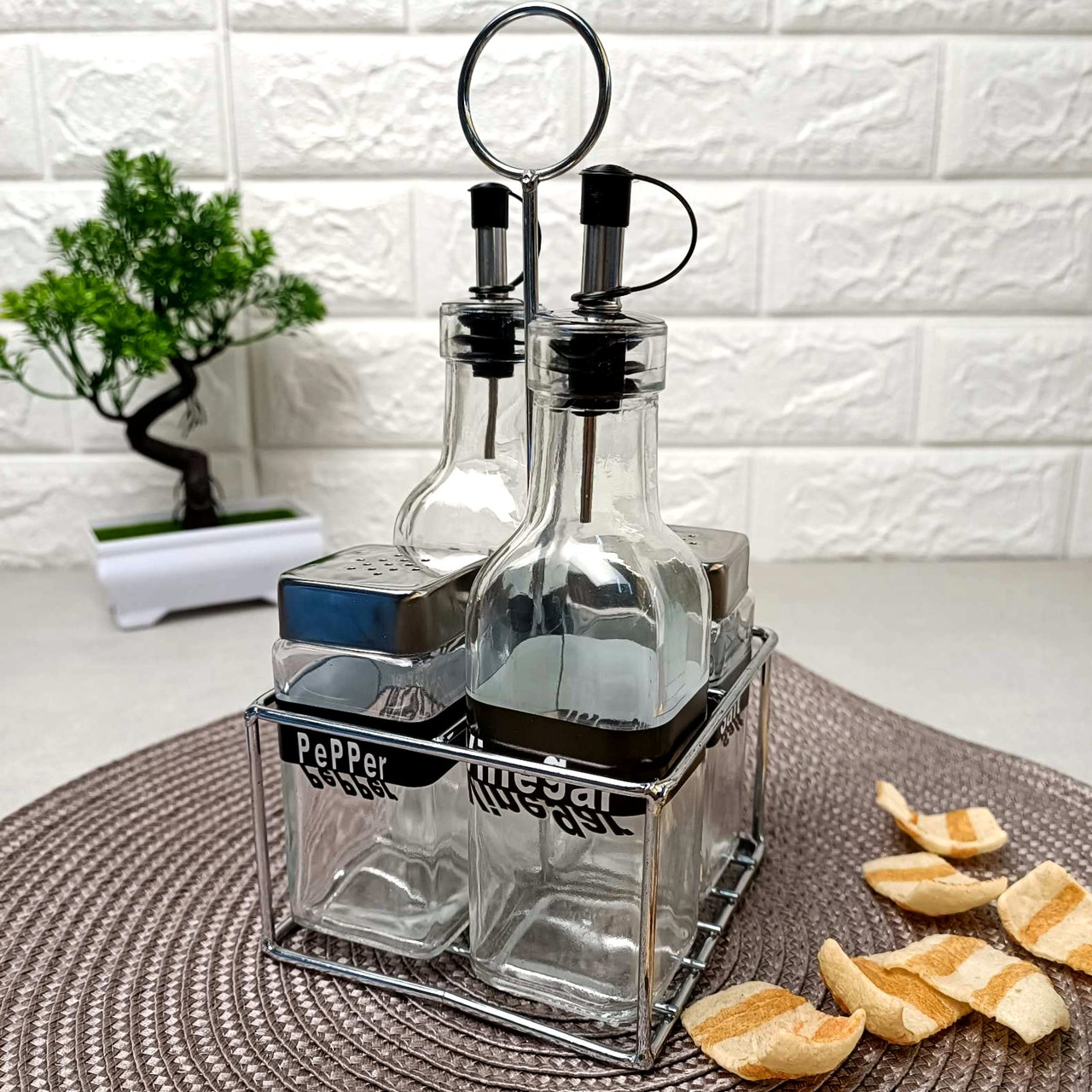 Набір ємностей для спецій та олії 4 шт на металевій підставці