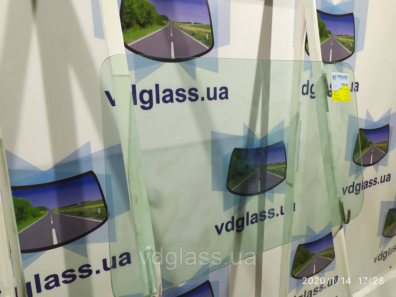 МАЗ 535, 537 лобовое стекло триплекс от украинского производителя автостекла - фото 2 - id-p1609147093