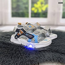 Босоніжки підліткові для хлопчика Winiko спортивного плану на липучках сірі з підсвічуванням 28