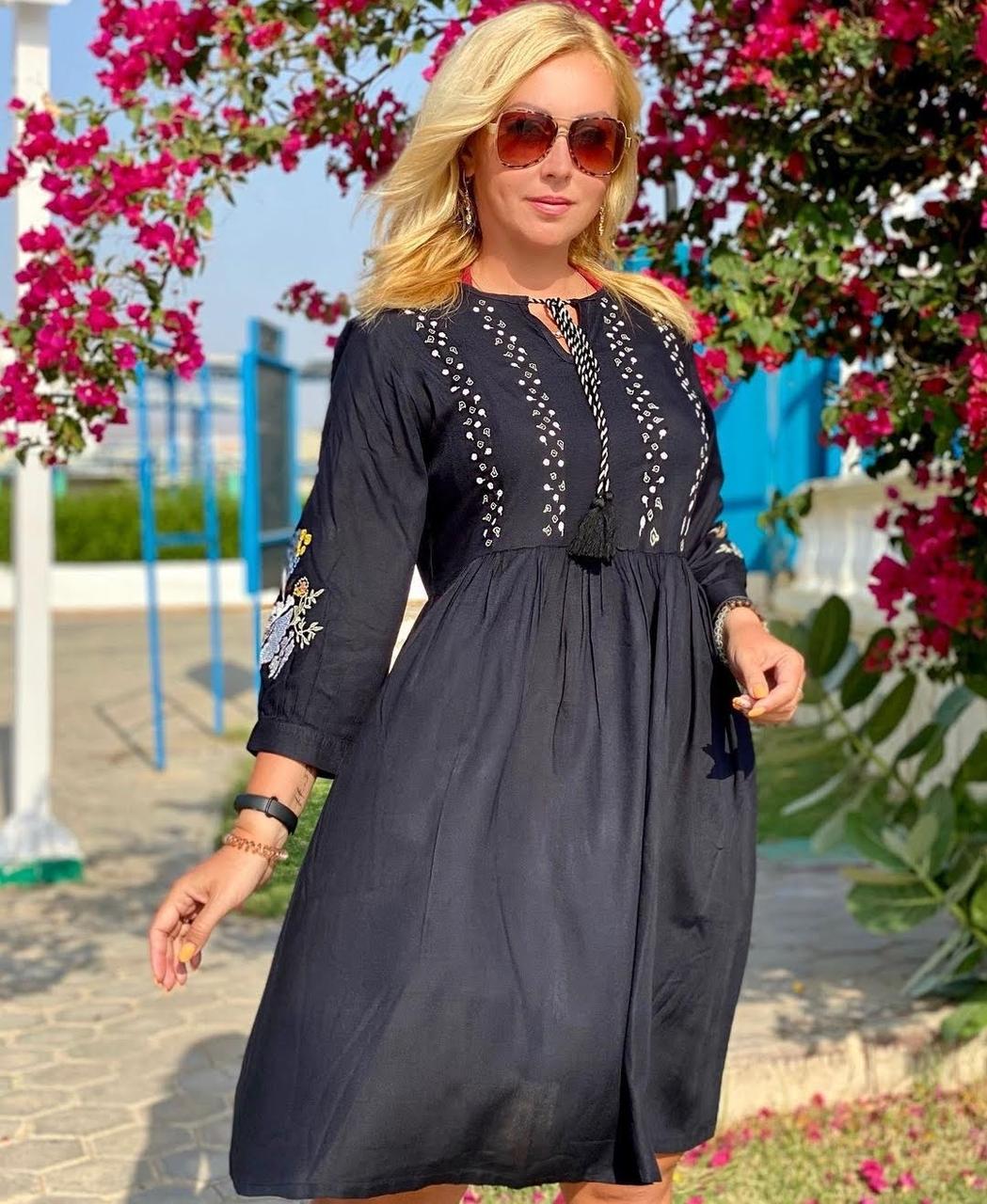 Жіноче літне плаття чорного кольору з вишивкою (з M по 2XL р), фото 1