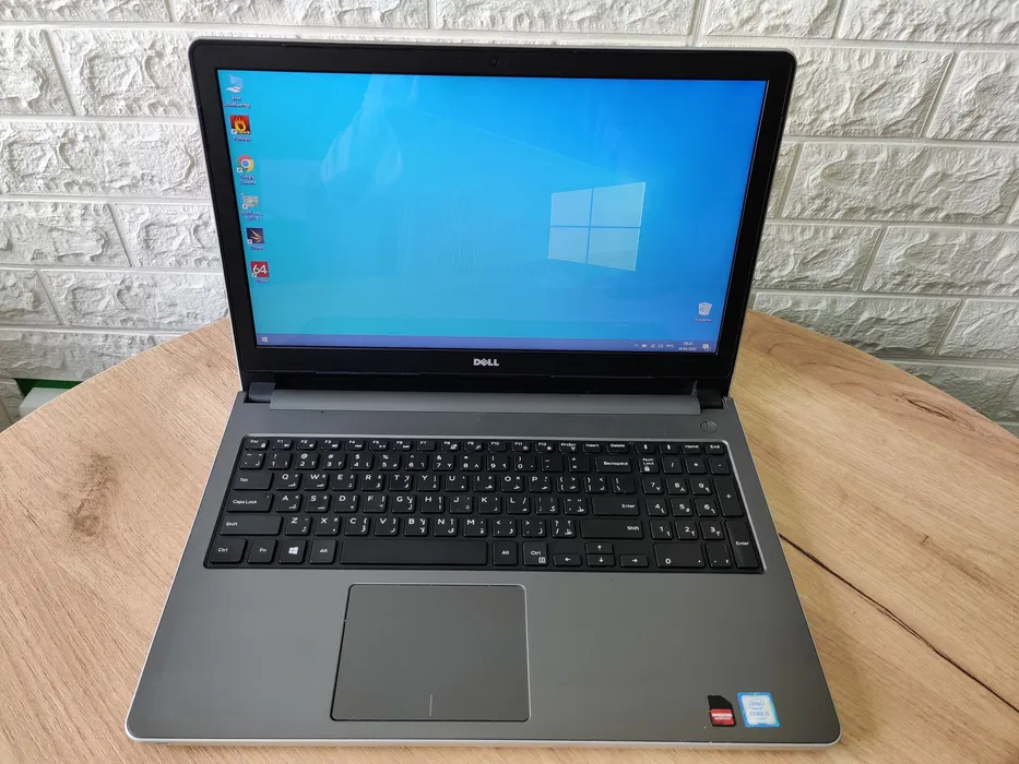 Ноутбук Dell Inspiron 5559 15.6 HD/ i5 6200U/4Gb/HDD500Gb/Radeon R5 M335-2Gb