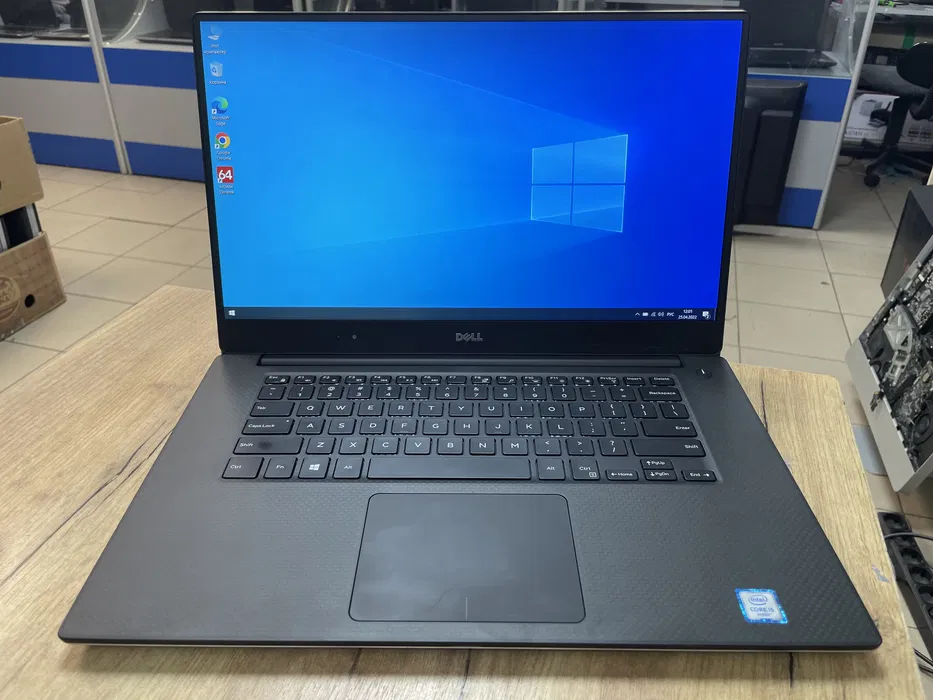 Ноутбук Dell XPS 9550 15.6" FHD core i5 6300HQ/8gb/240SSD/GTX 960M-2gb