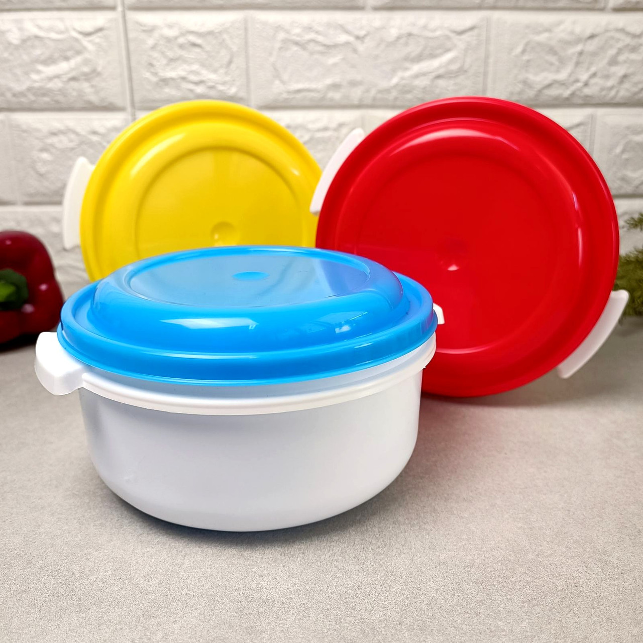 Набір круглих пластикових контейнерів 2л 3в1, фото 1