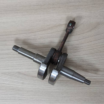 Колінвал для бензопил серії 5800