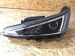 Фара Hyundai Elantra 6 AD (2018-2020) б/в рестайлінг галоген лінзована ліва оригінал
