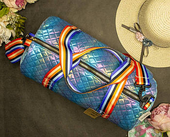 Сумка спортивна дорожня стьобана містка 42*22 см з райдужними ручками в різних кольорах Luna