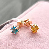 Сережки пусети срібні з позолотою та різними камінчиками жовтим й блакитним фіанітами