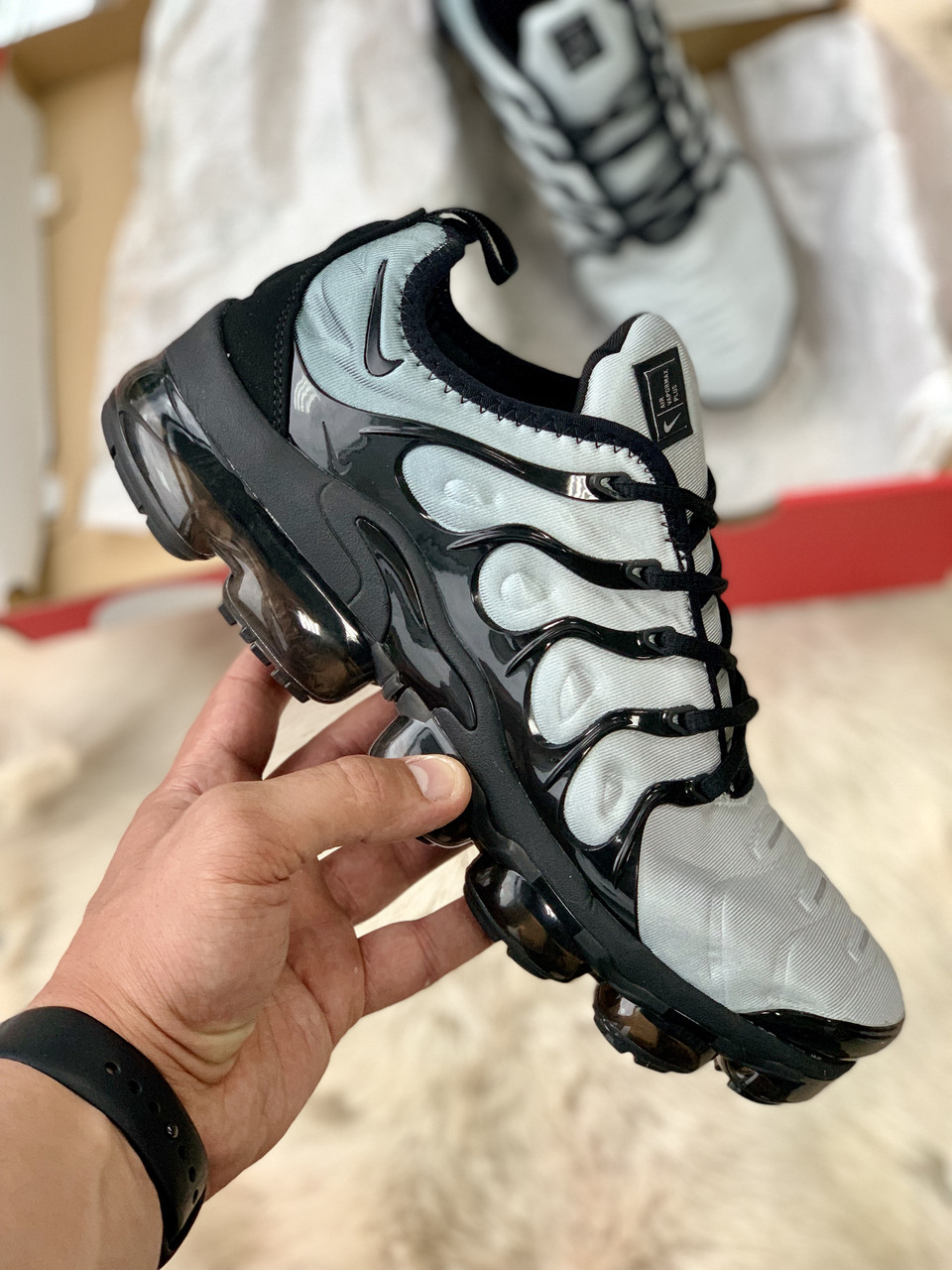Кросівки чоловічі сірі Nike Air VaporMax Plus (02442)