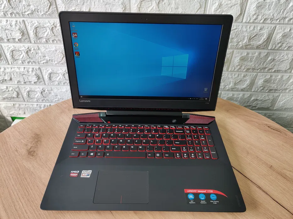 Ноутбук Lenovo Y700/15.6 IPS/FHD/AMD A10-8700P/8Gb/SSD240Gb/Radeon R6