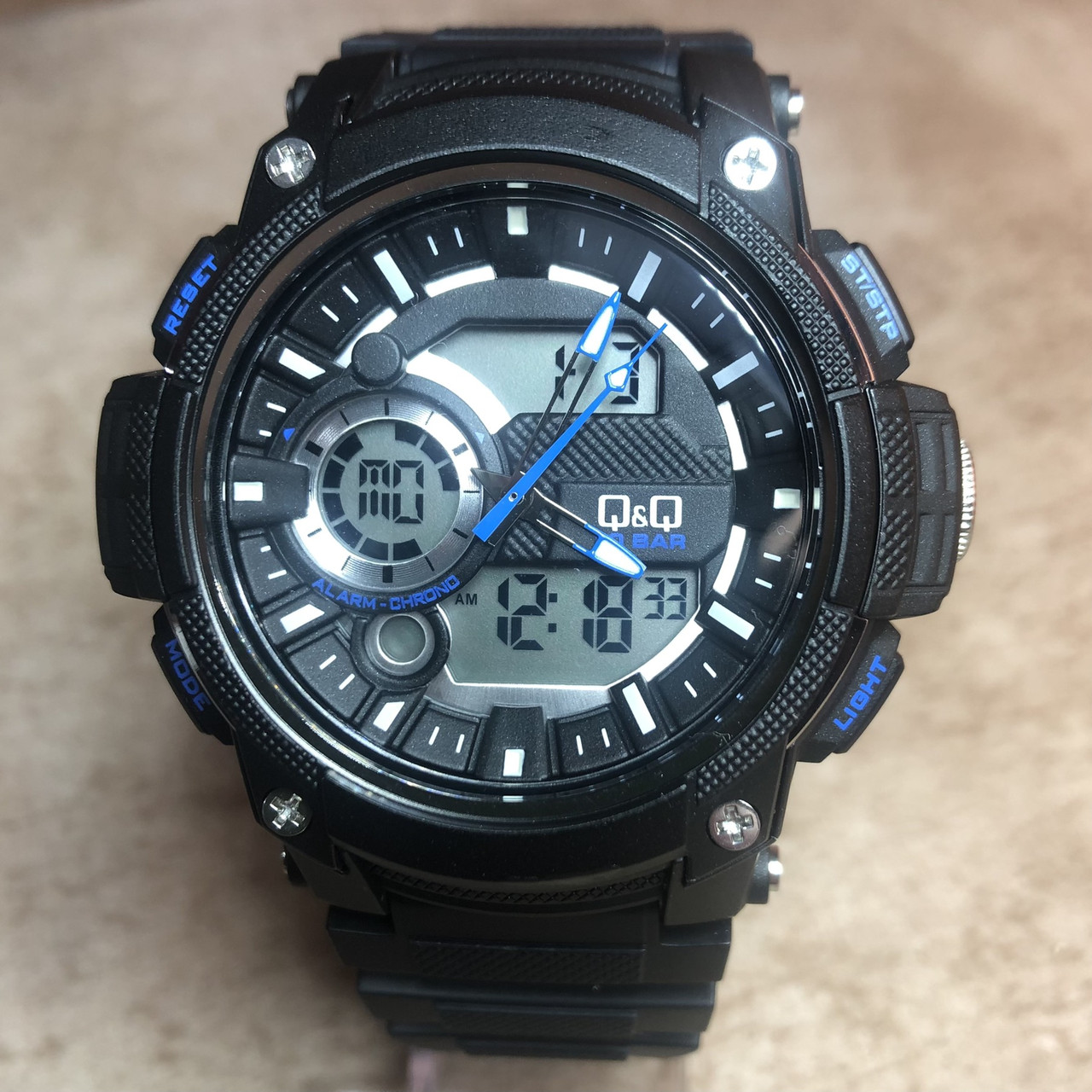 Часы наручные водонепроницаемые противоударные мужские с подсветкой Q&Q 10 АТМ Оригинал - фото 2 - id-p1610413299