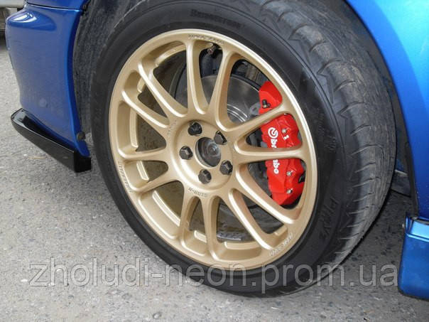 Накладка на суппорт brembo "carbon" универсальная. R19-21" диски. - фото 6 - id-p1610446580