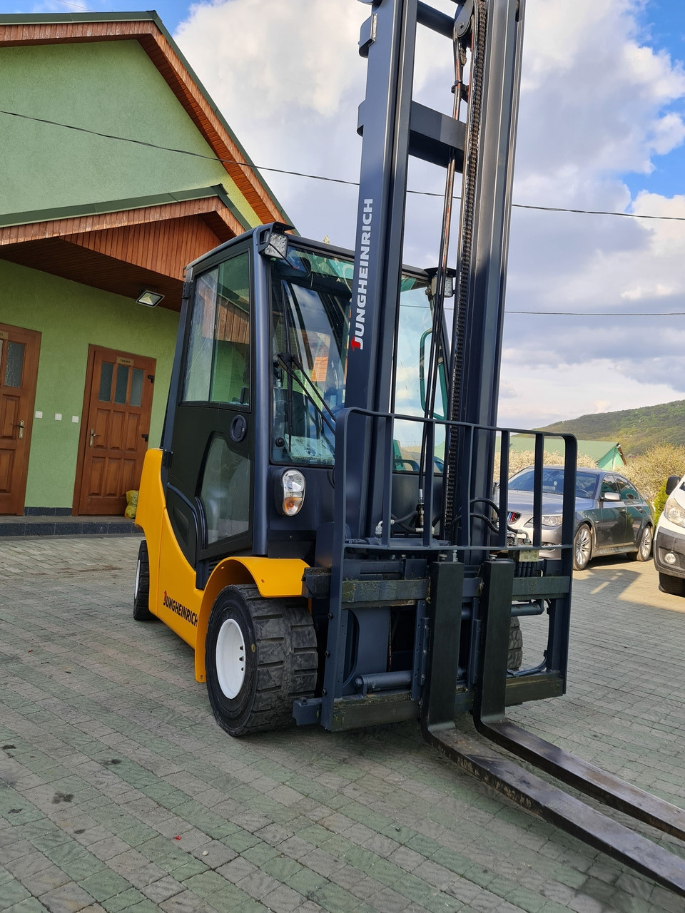 Вилочный погрузчик Jungheinrich Diesel 3500 кг 2011