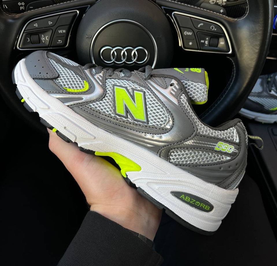 Чоловічі кросівки New Balance 530 весна-осінь з сіткою сірі з зеленим. Живе фото. топ
