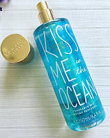 Парфюмированный спрей для тела victoria`s secret kiss me in the ocean 250ml