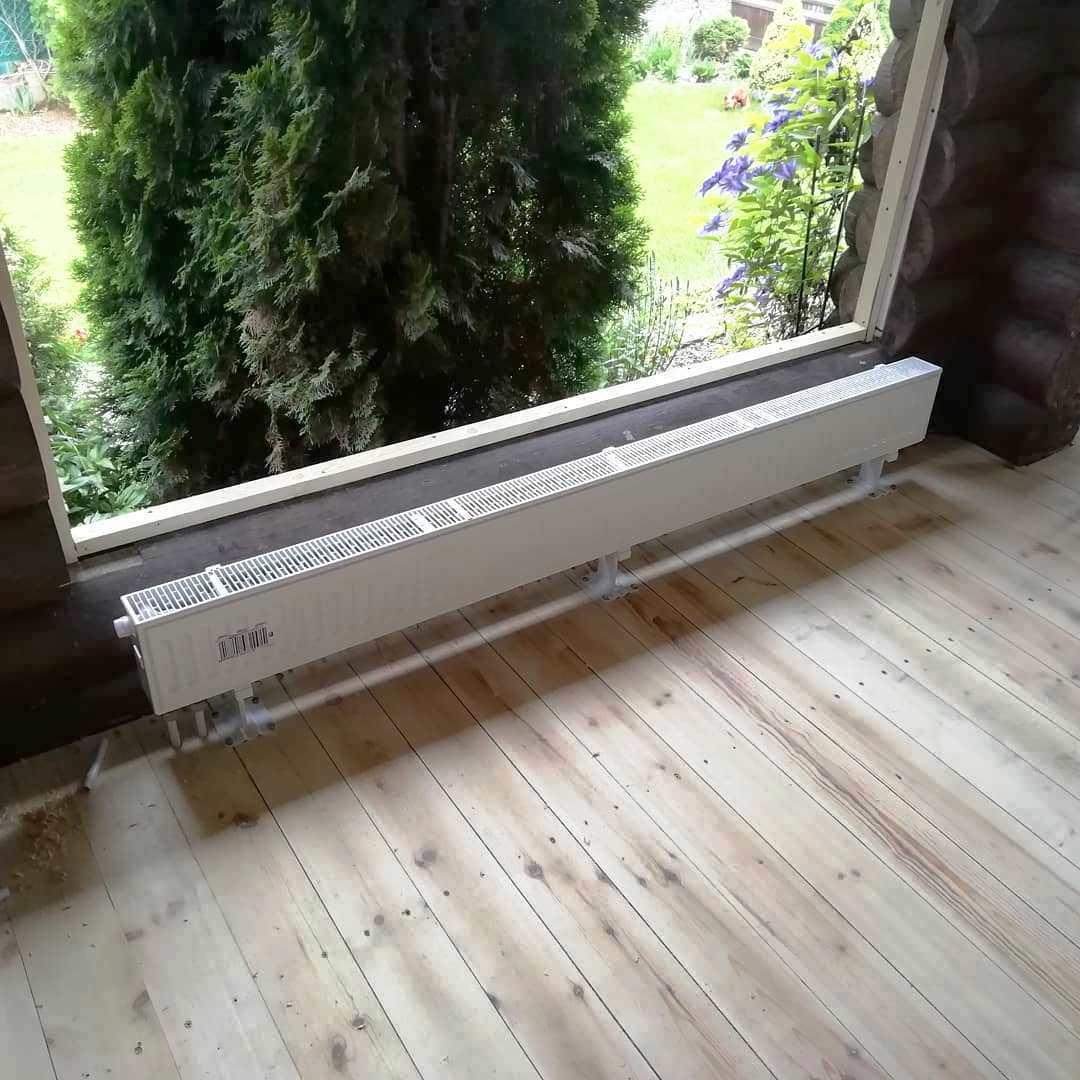 Сталевий радіатор KERMI FTV т22 200x2600 нижнє підключення