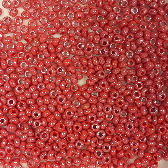 Бісер Ярна Корея розмір 10/0 колір 125 червоний перлистий 50г