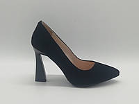 Замшеві туфлі на підборах. Маленькі (33,35) розміри.