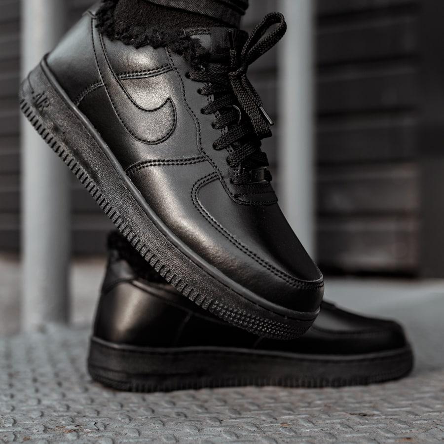 Кросівки чоловічі чорні зимові Nike Air Force (04927)