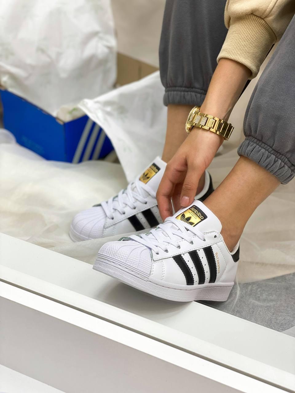 Кросівки чоловічі білі Adidas Superstar Classic (00460)