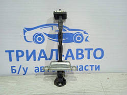 Обмежувач двері передній лівий Hyundai Sonata 2010-2014 793903S000 (Арт.20804)